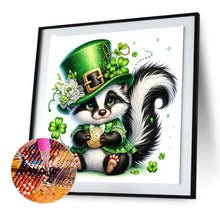 Load image into Gallery viewer, Diamond Painting - Full Round - Lucky skunk and gold coins (30*30CM)
