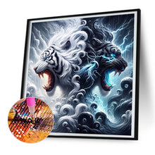 Load image into Gallery viewer, Diamond Painting - Full Round - Black and white cloud mythical beast (30*30CM)

