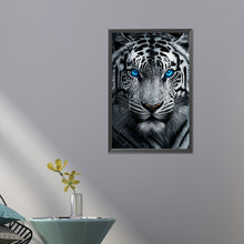 Load image into Gallery viewer, AB Diamond Painting - Full Round - White tiger with blue eyes (40*60CM)
