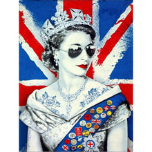Load image into Gallery viewer, Diamond Painting - Full Round - Queen (30*40CM)

