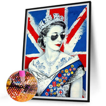 Load image into Gallery viewer, Diamond Painting - Full Round - Queen (30*40CM)
