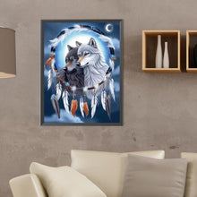 Load image into Gallery viewer, Diamond Painting - Full Round - dreamcatcher wolf (30*40CM)
