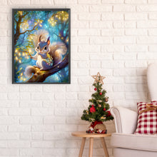 Load image into Gallery viewer, Diamond Painting - Full Round - Little squirrel on the tree (30*40CM)
