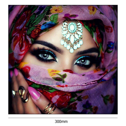 Masked Beauty 30x30cm(canvas) full round drill diamond painting