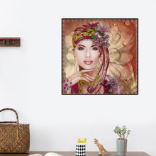 Load image into Gallery viewer, Diamond Painting - Partial Special Shaped - Noble woman (35*35cm)
