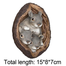 Load image into Gallery viewer, 2X Resin Squirrel Garden Statue Gift Outdoor Decoration Courtyard Accessories
