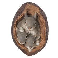 Load image into Gallery viewer, 4X Resin Squirrel Garden Statue Gift Outdoor Decoration Courtyard Accessories
