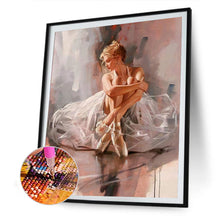 Load image into Gallery viewer, Diamond Painting - Full Round - girl (30*40CM)
