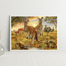 Load image into Gallery viewer, Diamond Painting - Full Round - Jungle kangaroo (40*30CM)
