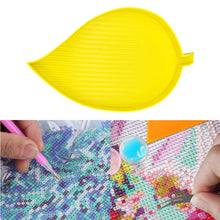 Load image into Gallery viewer, 2x Diamond Painting Tray Leaf-shaped Rhinestone Drill Plate DIY Craft Tools
