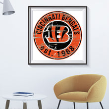 Load image into Gallery viewer, Diamond Painting - Full Round - cincinnati tigers football team (30*30CM)
