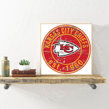 Load image into Gallery viewer, Diamond Painting - Full Round - kansas city chiefs football team (30*30CM)
