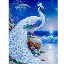Load image into Gallery viewer, Diamond Painting - Full Round - gorgeous peacock (30*40CM)
