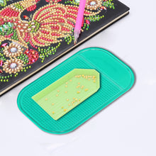 Load image into Gallery viewer, 2pcs Non-Slip Mount Holder 5.59x3.27Inch Diamond Tray Sticky Mats (Green)
