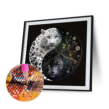 Load image into Gallery viewer, Diamond Painting - Full Round - Snow Leopard Yin Yang Diagram (30*30CM)
