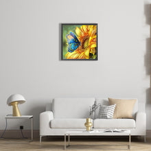 Load image into Gallery viewer, Diamond Painting - Full Round - sunflowers and butterflies (30*30CM)
