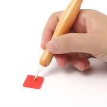 Load image into Gallery viewer, DIY 5D Diamond Painting Pen with 4 Replacement Heads Point Drill Pen Set
