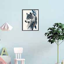 Load image into Gallery viewer, Diamond Painting - Full Round - feather and wolf (30*40CM)
