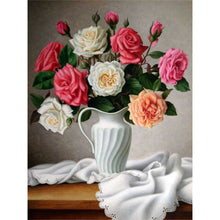 Load image into Gallery viewer, Diamond Painting - Full Round - vase bouquet camellias (30*40CM)
