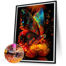 Load image into Gallery viewer, Diamond Painting - Full Round - Luminous Butterfly (30*40CM)
