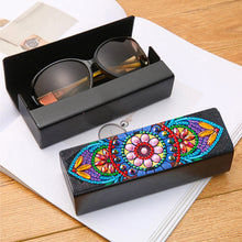 Load image into Gallery viewer, DIY Diamond Painting Leather Sunglass Storage Box Mandala Flowers (Q44)
