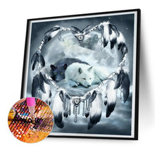 Load image into Gallery viewer, Diamond Painting - Full Round - white wolf and black wolf (30*30CM)
