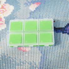 Load image into Gallery viewer, DIY Diamond Painting Wax 2x2cm 30pcs Glue Clay Wax Tool Set(Green)
