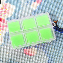 Load image into Gallery viewer, DIY Diamond Painting Wax 2x2cm 30pcs Glue Clay Wax Tool Set(Green)
